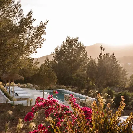 Farm stay Domo Santa Eularia des Riu